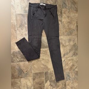 Contemporary Dark Grey Jeans!